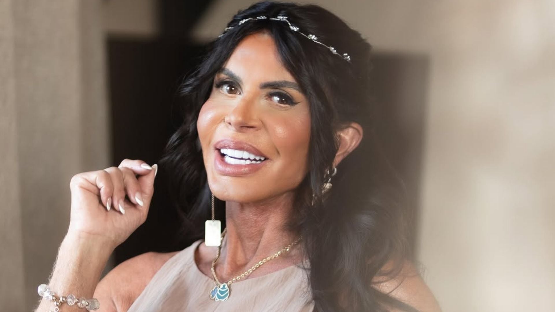 Mateus Solano assume tipo de calvície que provoca queda de cabelos na coroa  da cabeça – R7 Entretenimento